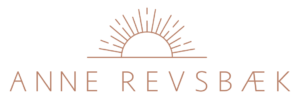 Anne Revsbæk logo